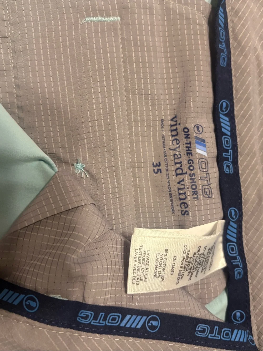Vineyard Vines Mens 35 On-The-Go Shorts Aqua Light Green/Blue: Performance